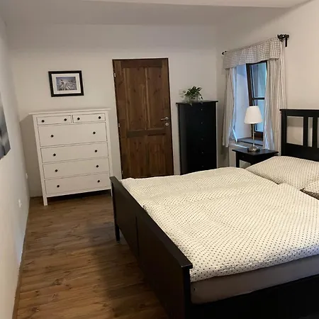 Aparthotel Rožmberk 3*