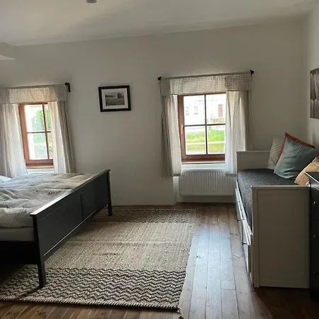 Aparthotel Rožmberk 3*