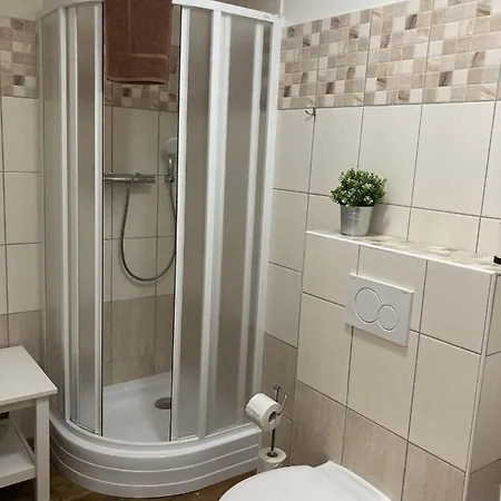 Aparthotel Rožmberk 3*