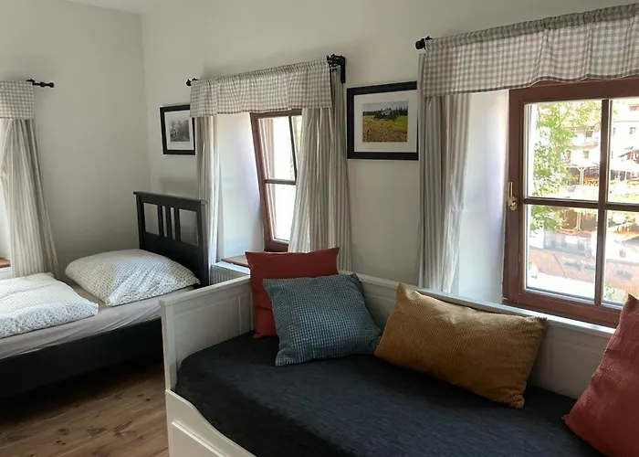 Apart Otel Rozmberk 3*